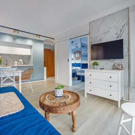 Wypoczynkowa, Sun & Snow Ровы